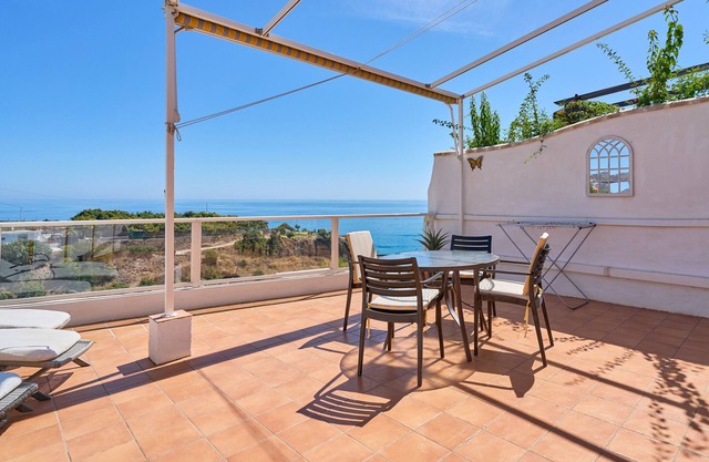 Holiday Home 'Natalie' with Sea, Beach and Mountain Views