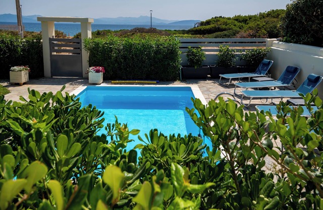 Holiday Home near the airport and port