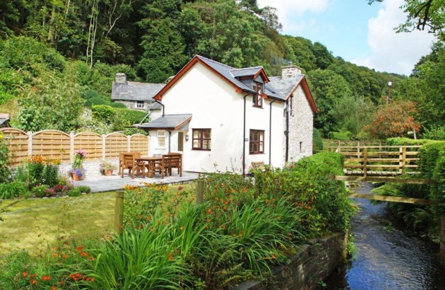 Holiday Home Pantpereg by Interhome