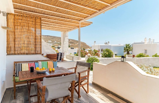 Holiday Home 'Porto Galini Tinos Triantaros 104' with Private Terrace, Wi-Fi and Air Conditioning
