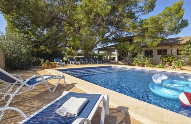 Holiday Home 'Ribas' with Mountain View, Wi-Fi and Air Conditioning