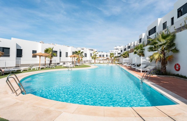 Holiday Home 'Serena' with Shared Pool, Wi-Fi and Air Conditioning