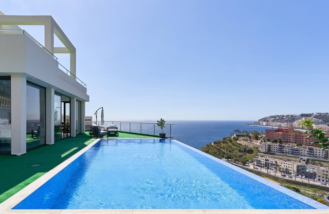 Holiday Home 'Villa Joya Del Mediterraneo' with Sea View, Wi-Fi and Air Conditioning