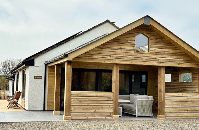 Holiday Home with heated swimming pool