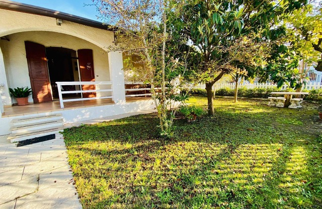 Holiday house Lido delle Nazioni for 1 - 5 persons with 2 bedrooms - Row house