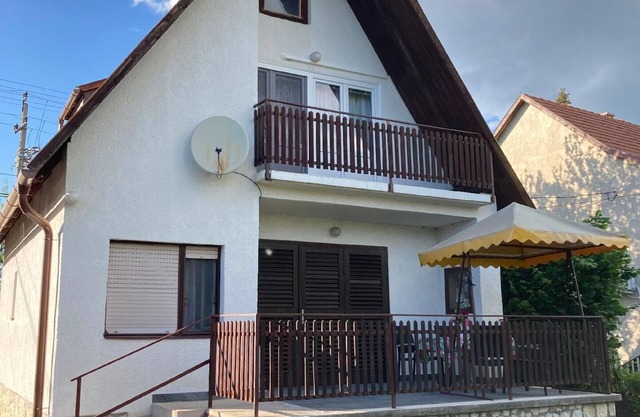 Holiday house Alsóörs for 1 - 4 persons with 3 bedrooms - Holiday house