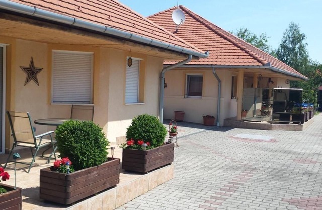 Holiday house Balatonberény for 1 - 7 persons with 3 bedrooms - Holiday home