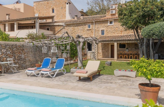 Holiday house Caimari for 1 - 6 persons with 3 bedrooms - Row house