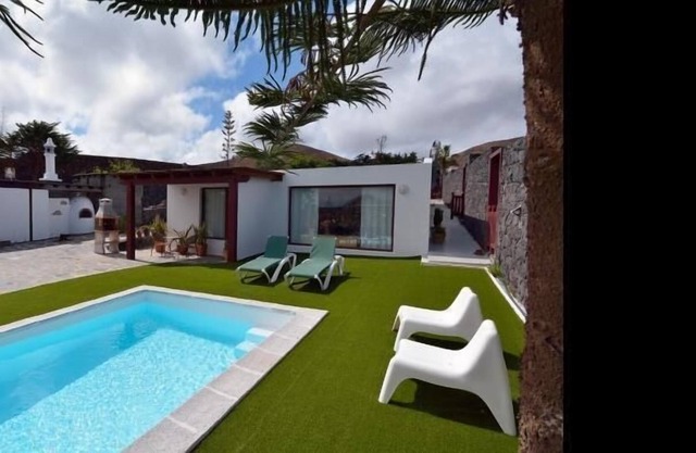 Holiday house La Vegueta for 1 - 6 persons with 3 bedrooms - Holiday home