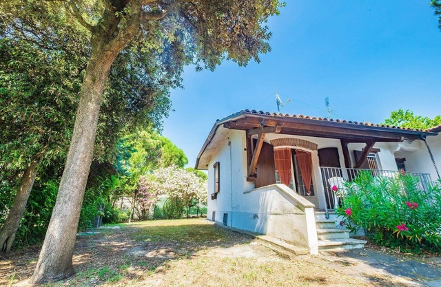 Holiday house Lido di Volano for 1 - 6 persons with 2 bedrooms - Row house