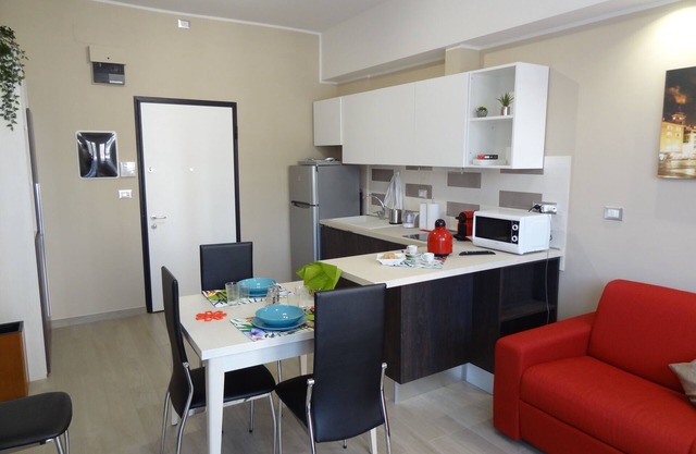 HOLIDAY HOUSE OR FOR SHORT STAYS