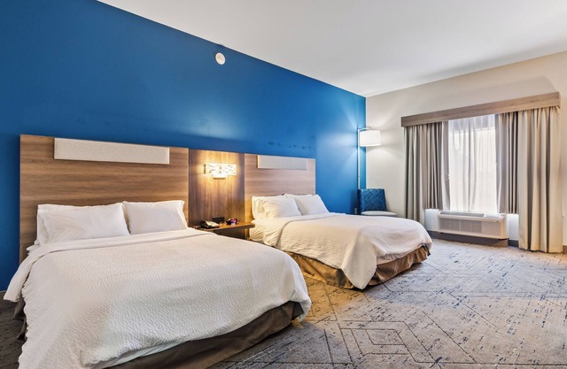 Holiday Inn Express and Suites Wytheville by IHG