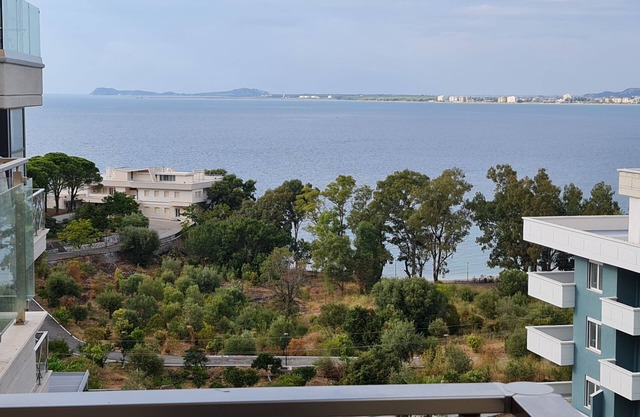 Holiday One Bedroom Sea View Apartment Vlore