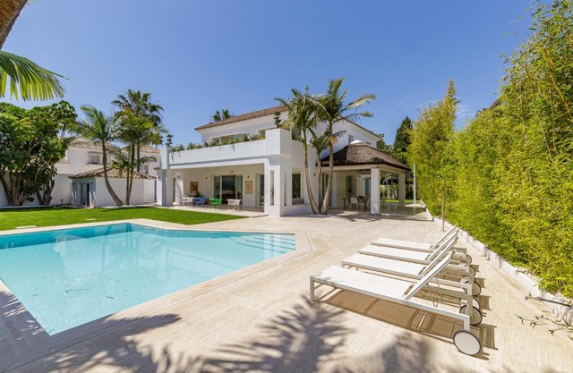 Holiday villa for rent in Marbella