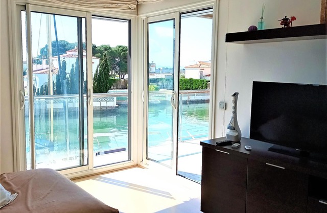 HOLIDAYS TO SANTA MARGARITA, SPACIOUS GARDEN AREA