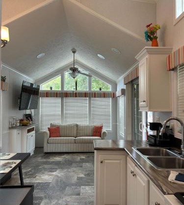 Holly Ridge Retreat with Loft and Pet Friendly plus Long Term Stay Allowed