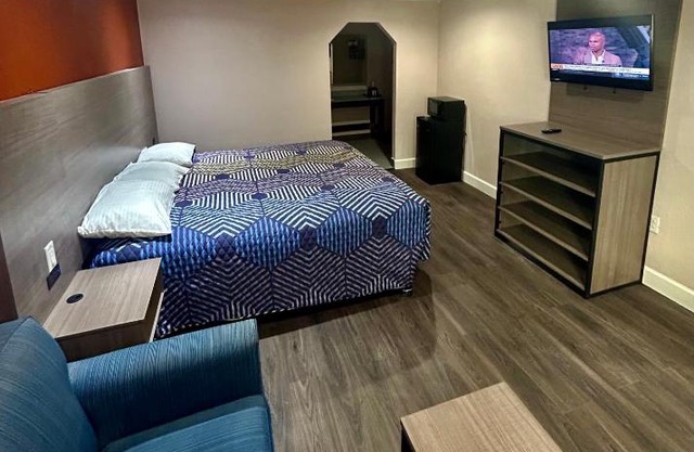 Hollywood INN - Downtown Houston