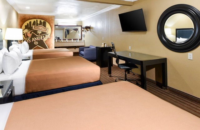 Hollywood Inn Express South