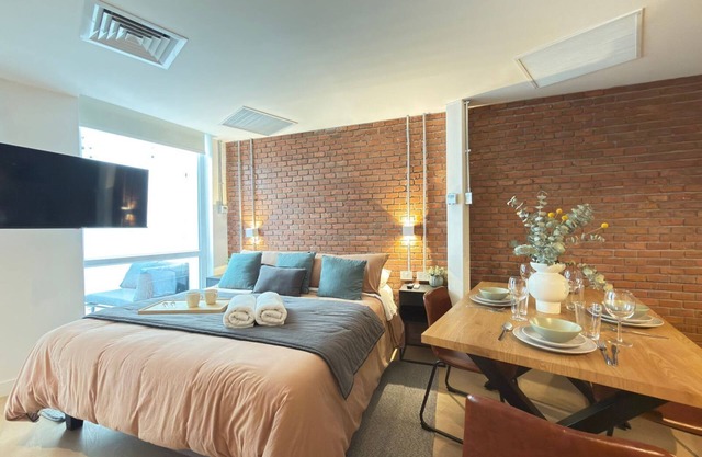 HOM I Loft Moderno Terraza en Lastarria Planta 1
