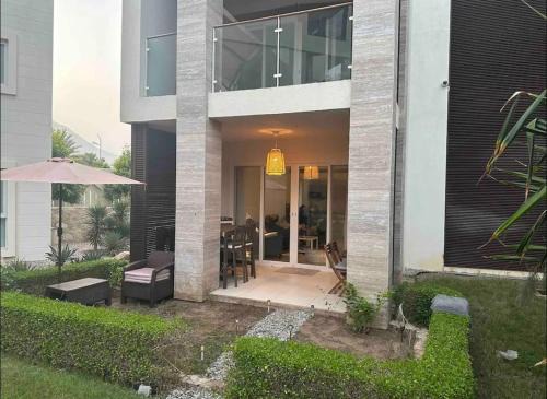 Home Away from Home Sifa