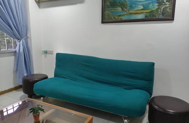 Homely Comforts: 2B Flat in Kuching