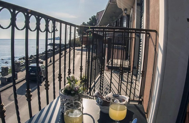 Homerez - 10 m away from the beach! Appartement for 4 ppl. at Capo Mulini