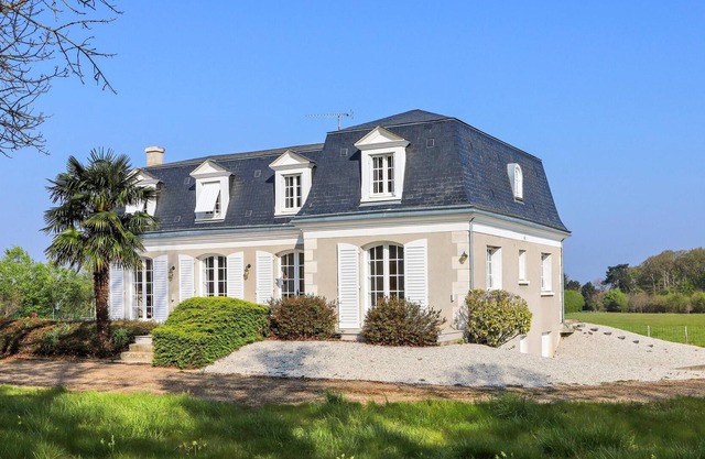 Homerez - Appartement for 4 ppl. with garden and terrace at Mont-près-Chambord