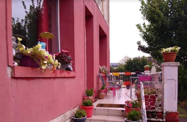 Homerez - Beautiful appartement for 8 ppl. with garden at Châteaudun