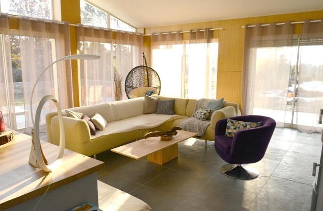 Homerez - Big villa for 10 ppl. with swimming-pool and terrace at Garéoult