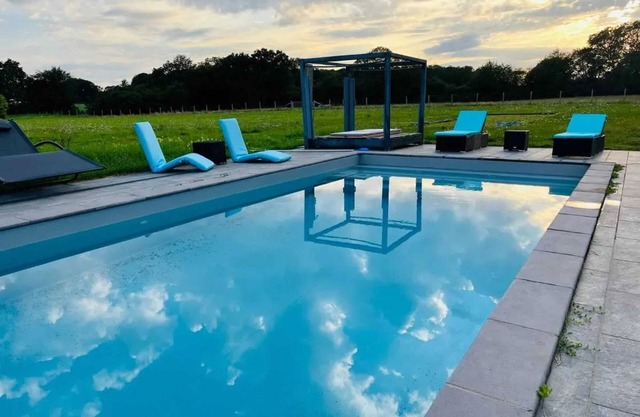 Homerez - Elegant Villa in Beauchêne with Private Pool