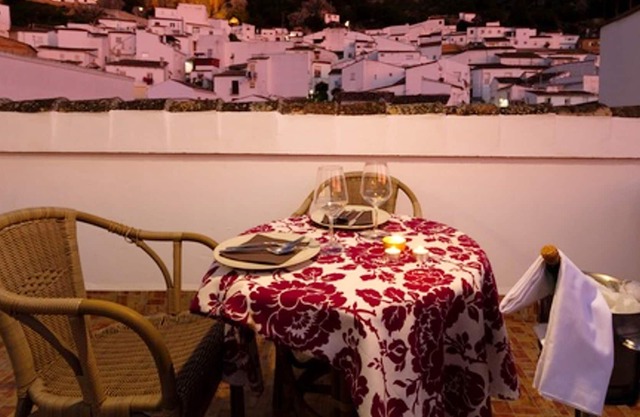Homerez - Nice appartement for 4 ppl. with balcony at Ubrique