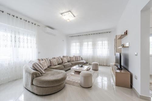 Hometown Apartment