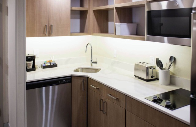 Homewood Suites by Hilton Tulsa South Medical District