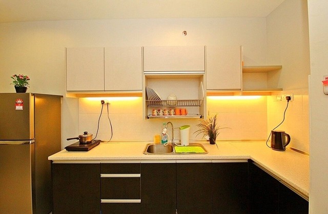 Homey Suite Surrounded by Local Cuisines