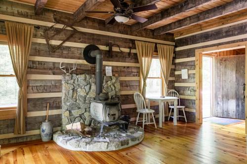 Honeymoon Cabin
