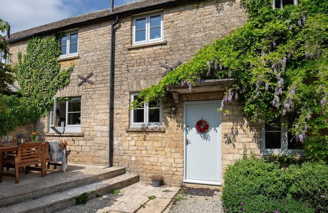Honeywick Cottage - Pet friendly in Stow-on-the-Wold