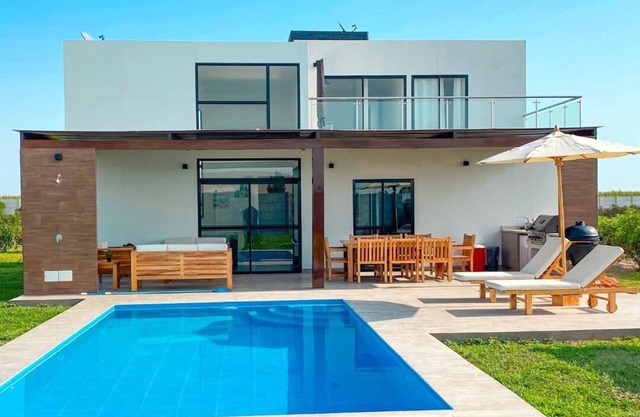 HOP Encanto: Countryside, Sun & Fun in Pisco