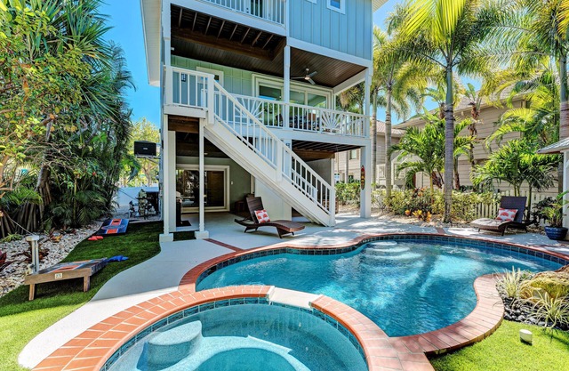 Hop, Skip and a Beach - 4Bed Pool Home in Anna Maria City - By Island Real Estat