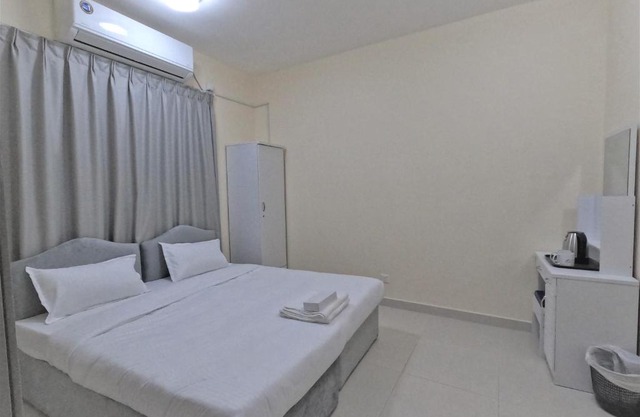 Hor Al Anz Star Residence - Home Stay