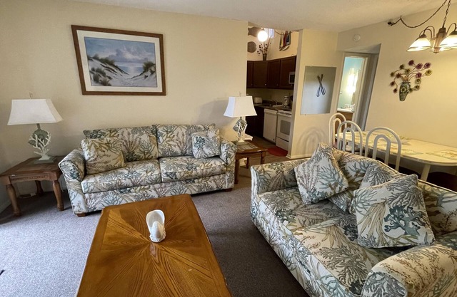 Horizon South 12C4: 1 BR/1 BA condo in Panama City Beach, Sleeps 6