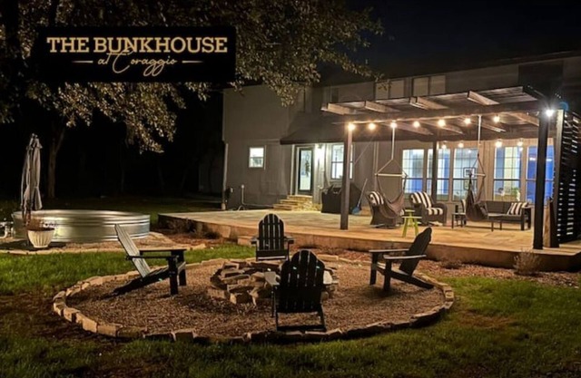 Horseback Riding/Pool/Fire Pit/Pool Table-Brewery District-Pet Friendly!