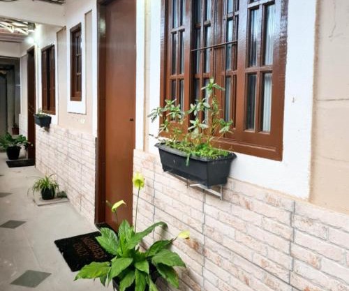 Hospedagem Doce Lar - Casa Girassol