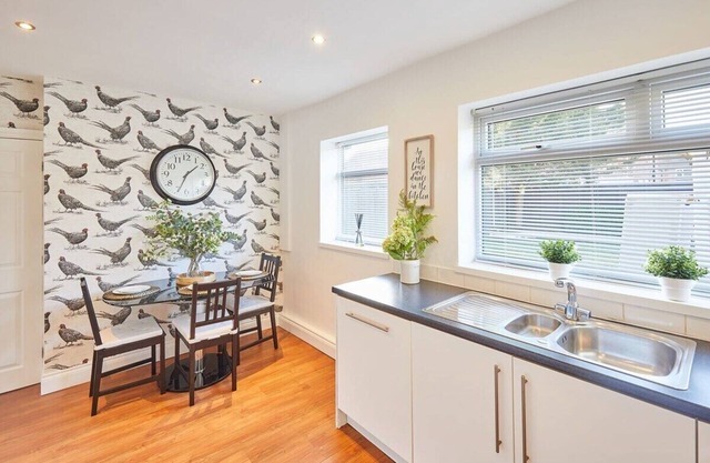 Host & Stay | Newsam Crescent