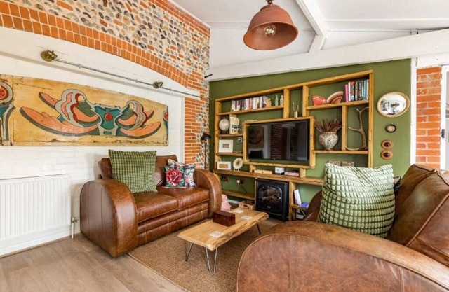 Host & Stay | Nicholson Cottage