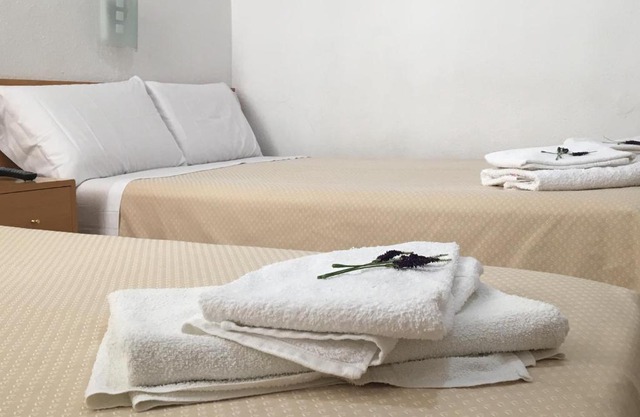 Hostal R. Lido