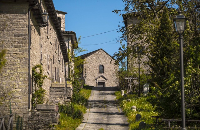 Hostel Podesteria di Gombola - art and territory