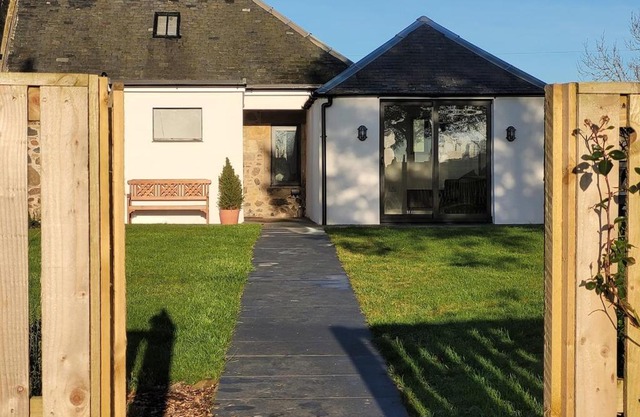 Hot Tub Cottage in Ayrshire