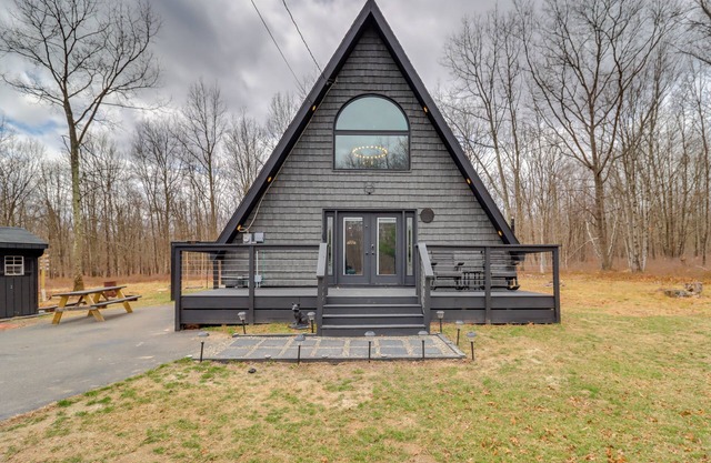Hot Tub & Fire Pits: Albrightsville A-Frame Cabin