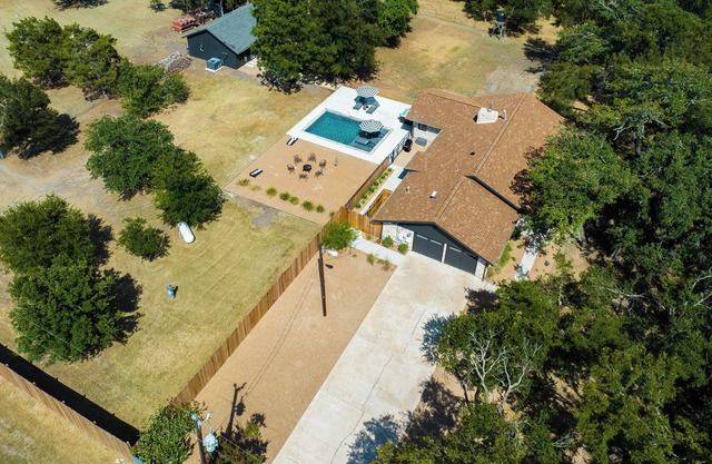 Hot Tub + Pool + Firepit + Gameroom ~ Separate Guesthouse