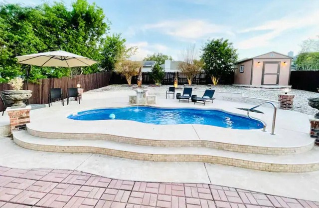 (Hot tub) Relaxing Outdoor Lounge + Pool + Billard